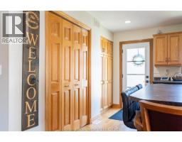 925 JAMES STREET - 7