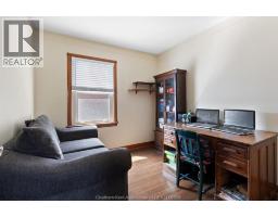 1402 Elsmere AVENUE - 18