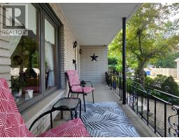 454 King west STREET - 13