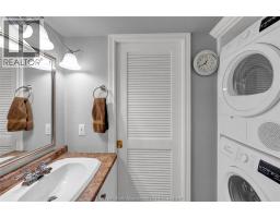 10 Van Allen AVENUE UnitNo. 201 - 23
