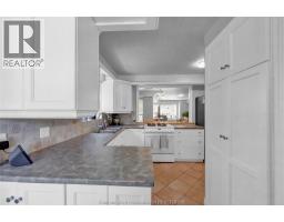 10 Van Allen AVENUE UnitNo. 201 - 28