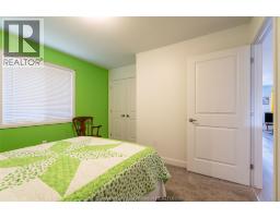 105 Moonstone CRESCENT - 19