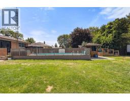 23 Queensway DRIVE - 30