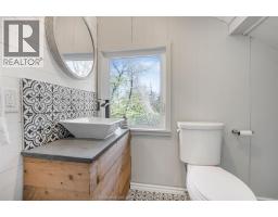17998 Rondeau ROAD - 32