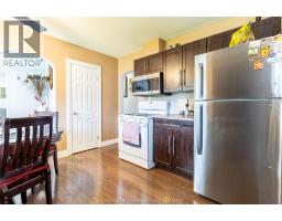 6 BIDDELL AVENUE - 13
