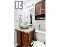 6 BIDDELL AVENUE - 18