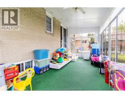 6 BIDDELL AVENUE - 23