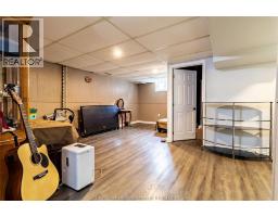 6 BIDDELL AVENUE - 25