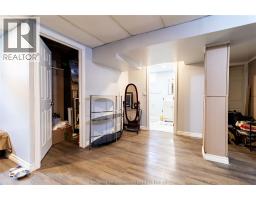6 BIDDELL AVENUE - 27
