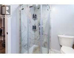 6 BIDDELL AVENUE - 29