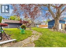 6 BIDDELL AVENUE - 36