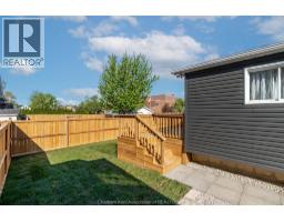 12 LANSDOWNE AVENUE - 5