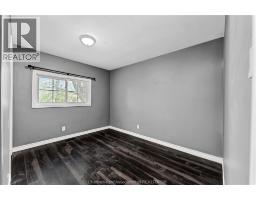 864 MCNAUGHTON AVENUE East - 27