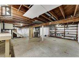 864 MCNAUGHTON AVENUE East - 32
