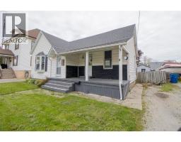 330 Nelson STREET - 2