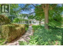 38 Harold STREET South - 4