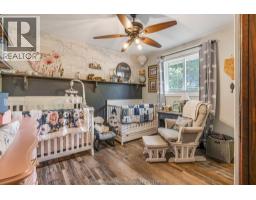 210 Chatham STREET North - 12