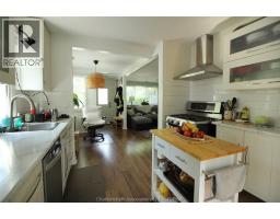 2008 OLIVE STREET - 6