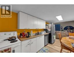 185 Thames STREET - 10