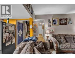 185 Thames STREET - 11