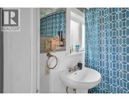 185 Thames STREET - 38