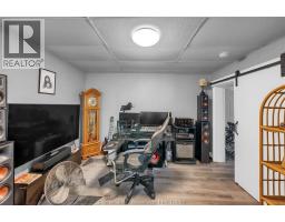 185 Thames STREET - 44