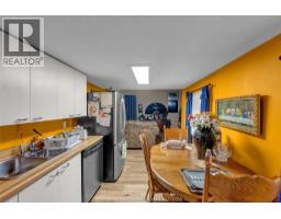 185 Thames STREET - 9