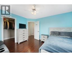 67 Azar AVENUE - 18