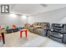 100 ARGYLE CRESCENT - 35