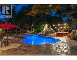 3 Pine Crest ROAD - 45