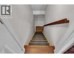 32 Sherwood COURT - 35