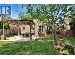 32 Sherwood COURT - 40