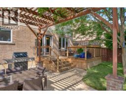 32 Sherwood COURT - 43