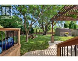 32 Sherwood COURT - 46