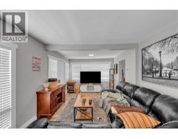133 Woods STREET - 25