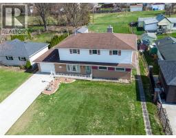 16 ARTHUR DRIVE - 40
