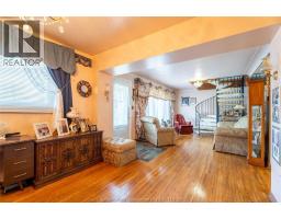 16 ARTHUR DRIVE - 6