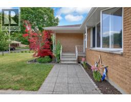 141 Lancefield PLACE - 7