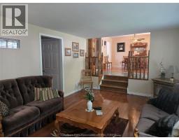 16 Donalda DRIVE - 12