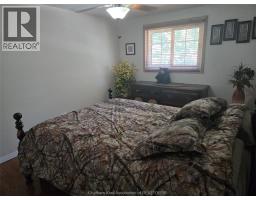 16 Donalda DRIVE - 24