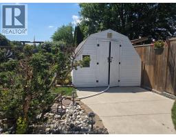 16 Donalda DRIVE - 37