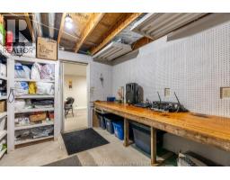 154 Semenyn AVENUE UnitNo. 24 - 25