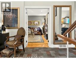 301 VICTORIA AVENUE - 18