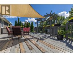 39 MAPLE STREET South - 39