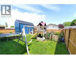 10 Athlone ROAD - 24