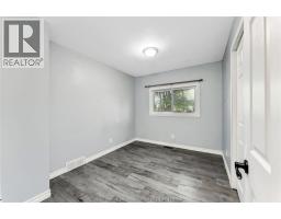 864 MCNAUGHTON AVENUE East - 16