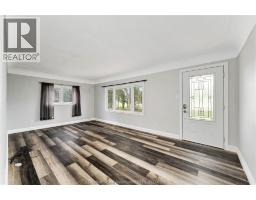 864 MCNAUGHTON AVENUE East - 8