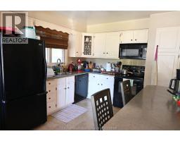 5 Bernard AVENUE East - 5