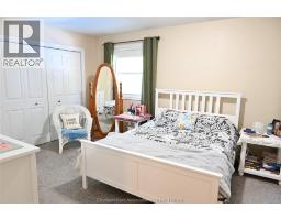 5 Bernard AVENUE East - 8