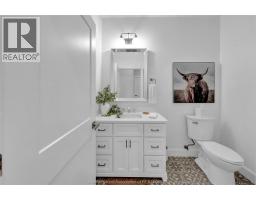 21267 Adams CRESCENT - 16